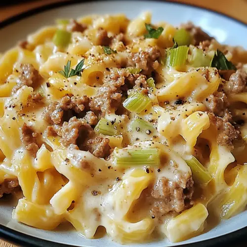 Cheese and leek pasta with minced meat